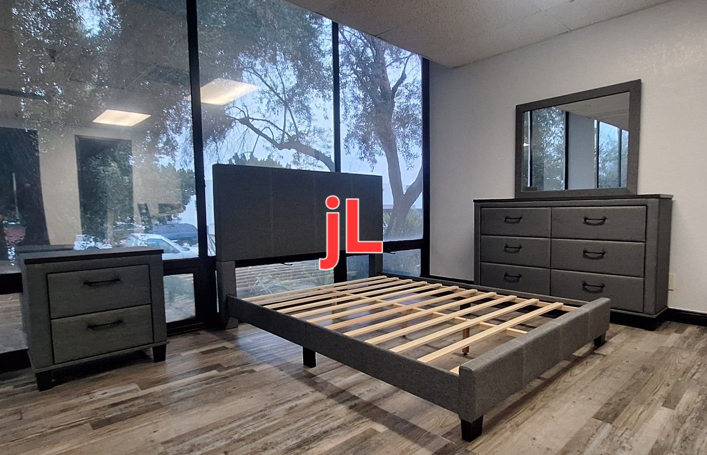 Bedroom Set 4pcs Queen Size Color Black Or Grey