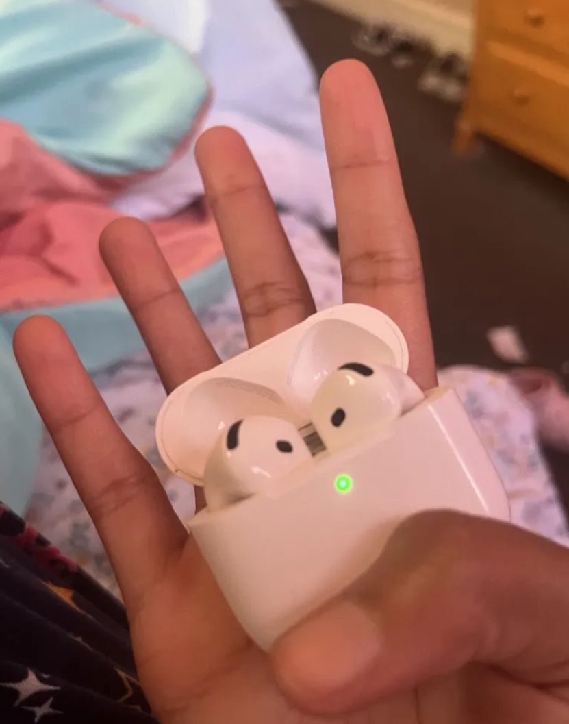 AirPod 4th Generation 