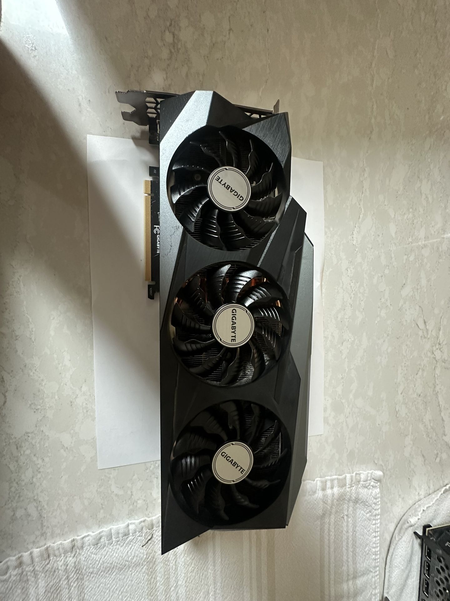 GIGABYTE GeForce RTX 3080 Gaming OC 10G (REV2.0) Graphics Card, 3X WINDFORCE Fans, LHR, 10GB 320-bit GDDR6X, GV-N3080GAMING OC-10GD REV2.0 Video Card