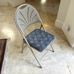 Cushion Folding Chairs X 7