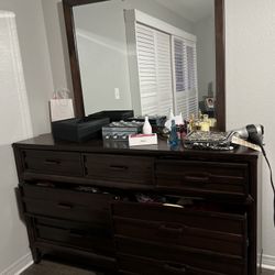 Cal King Bed With Side Table And Dresser 