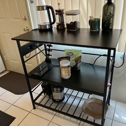 Kitchen Island With Power Outlet