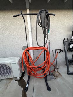 Pull up stand