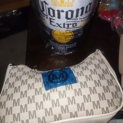 Purse, Wallet, Perfumes, Jewelry 