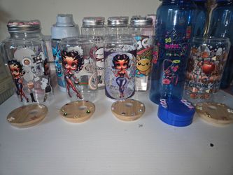 Custom cups and tumblers