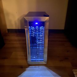 11 Bottle Wine Fridge