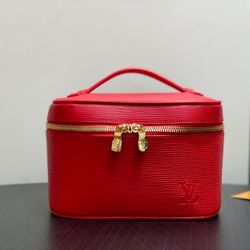 Rouge Luxe Vanity Case 🍎