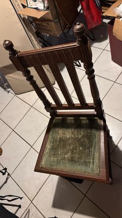 Henry II / Renaissance Revival style back antique late 19th century early 20th century antique chair