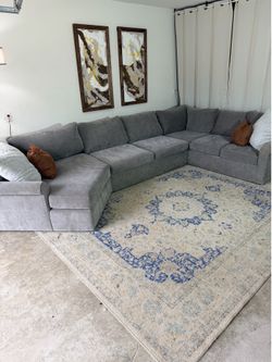 Jonathan Louis High-end sectional sofa | Like New | custom-made 🛻Delivery Available 🛻