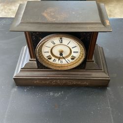 Old Clock 