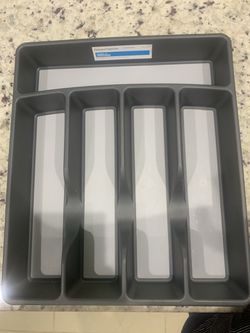Kitchen utensil drawer organizer
