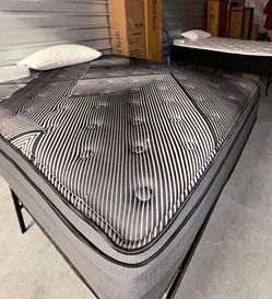 King And Queen Mattress Must Sell ASAP 