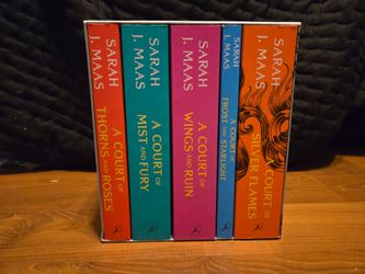 A Court of Thorns and Roses (Sarah J Maas) box set