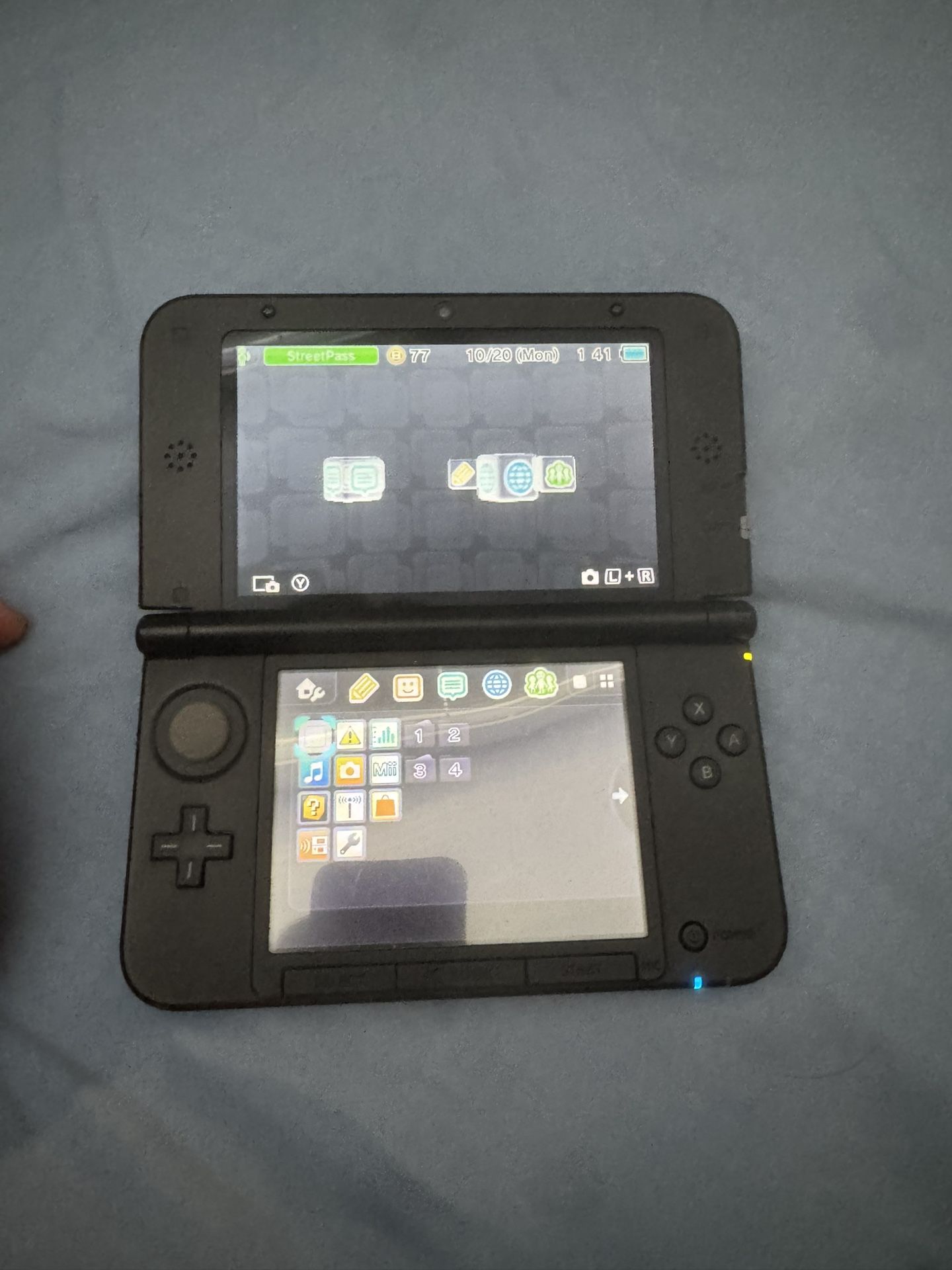 Nintendo 3DS With Games