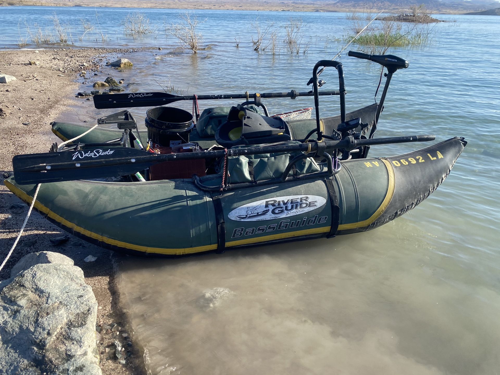 Water skeeter river guide bass guide fishing pontoon boat with motor