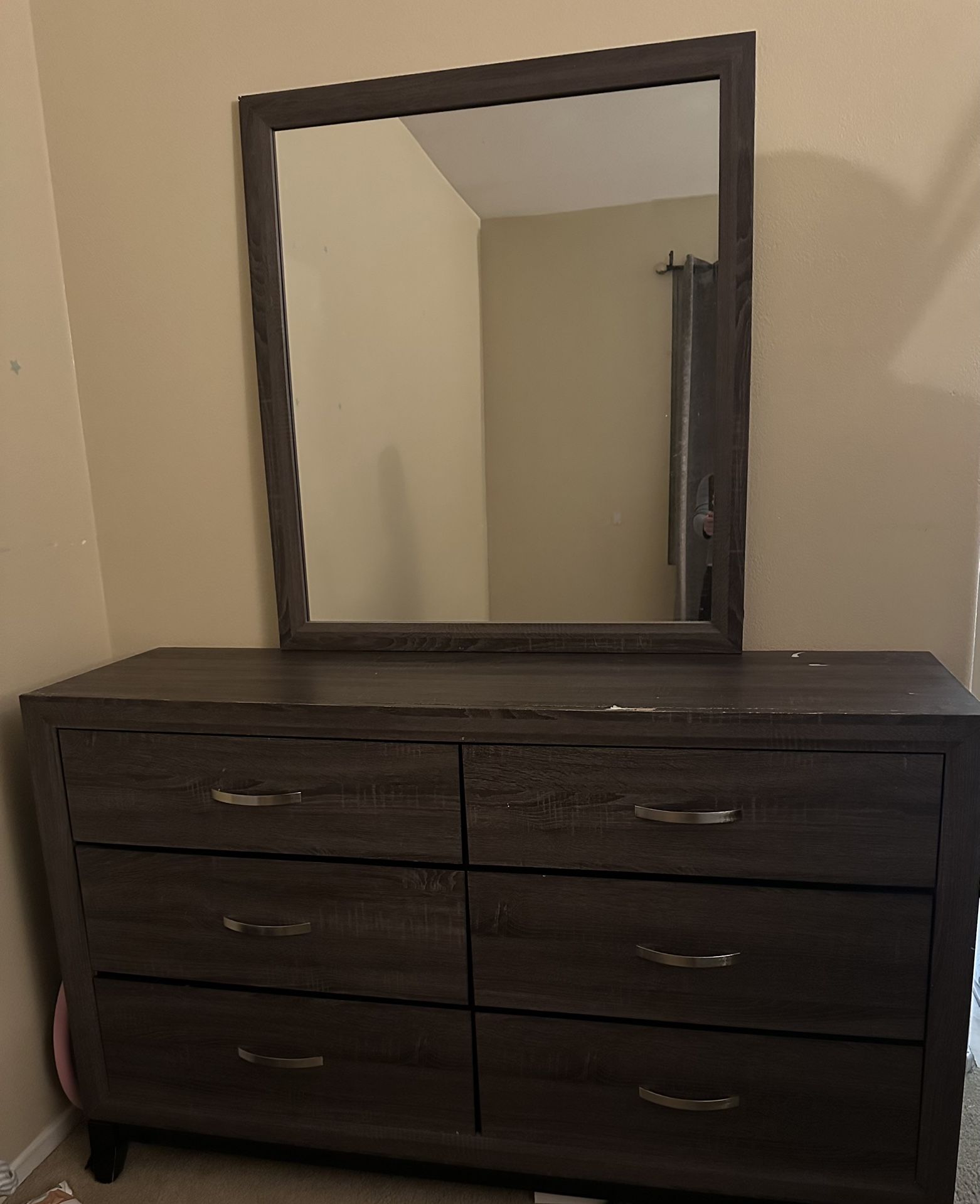 Bed set (Queen Size)