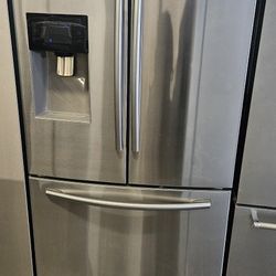 Samsung French Door Fridge 2 Icemaker 