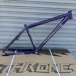 Throne 2025 Purple Shadow 29 Frame 