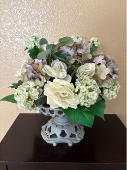 Flowers arrangement