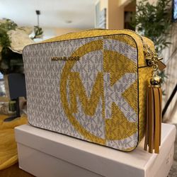 Michael Kors Camera Bag 