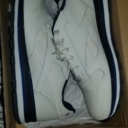 Reebok Classics 6.5y 