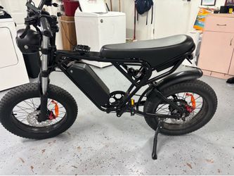 Brand New Ridstar Eride 33mph includes charger and lock