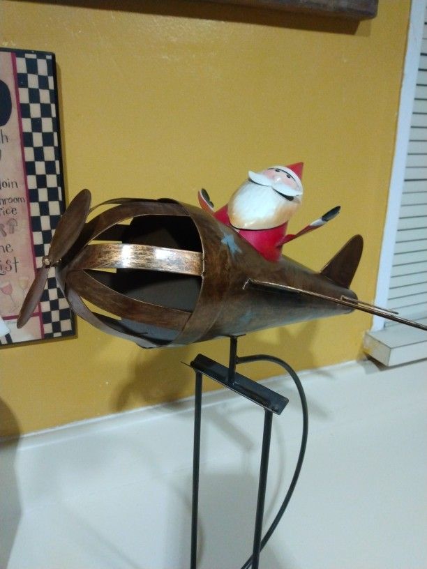 Metal Santa Clause Airplane Balancing Sculpture