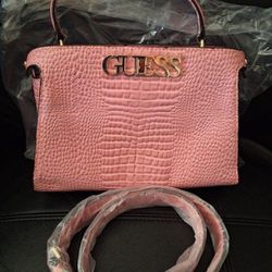 BraNd NeW Guess Pink Purse With Strap 