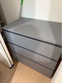 Ikia Grey dresser 3 drawers
