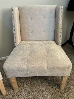 Very beautiful set of chairs