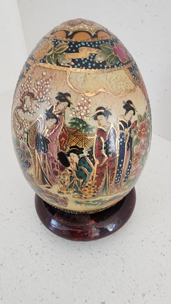Vintage Satsuma Japanese Large Porcelain Art Egg with Intricate Design w/Stand