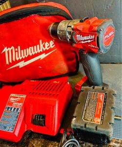 Milwaukee M18 FUEL, Brushless Hammer Drill/Driver, 5.0 AH Battery & Charger, Works Great 🏆