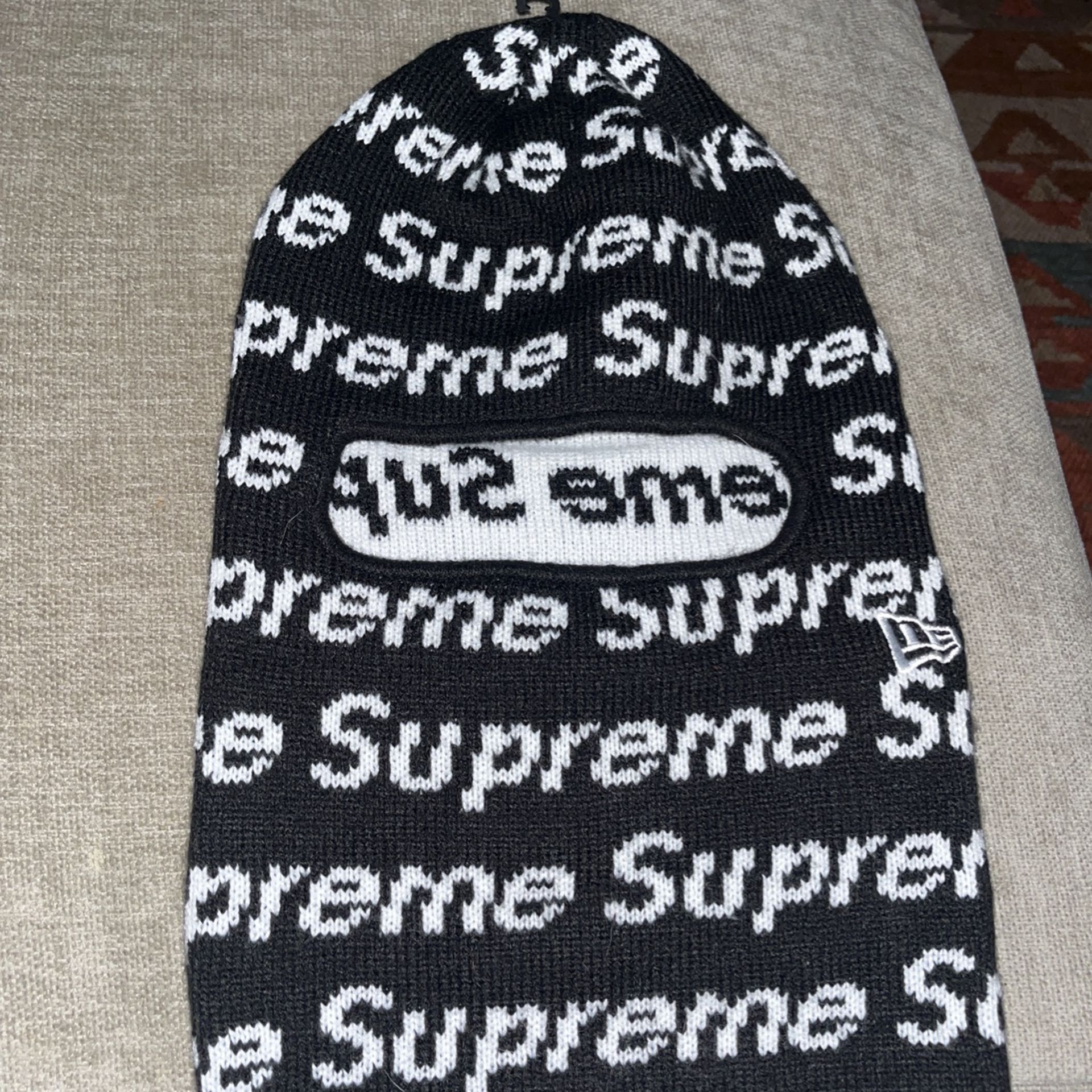 *New*(Auth) 2023Supreme Logo Face Mask 90 Or Best Offer