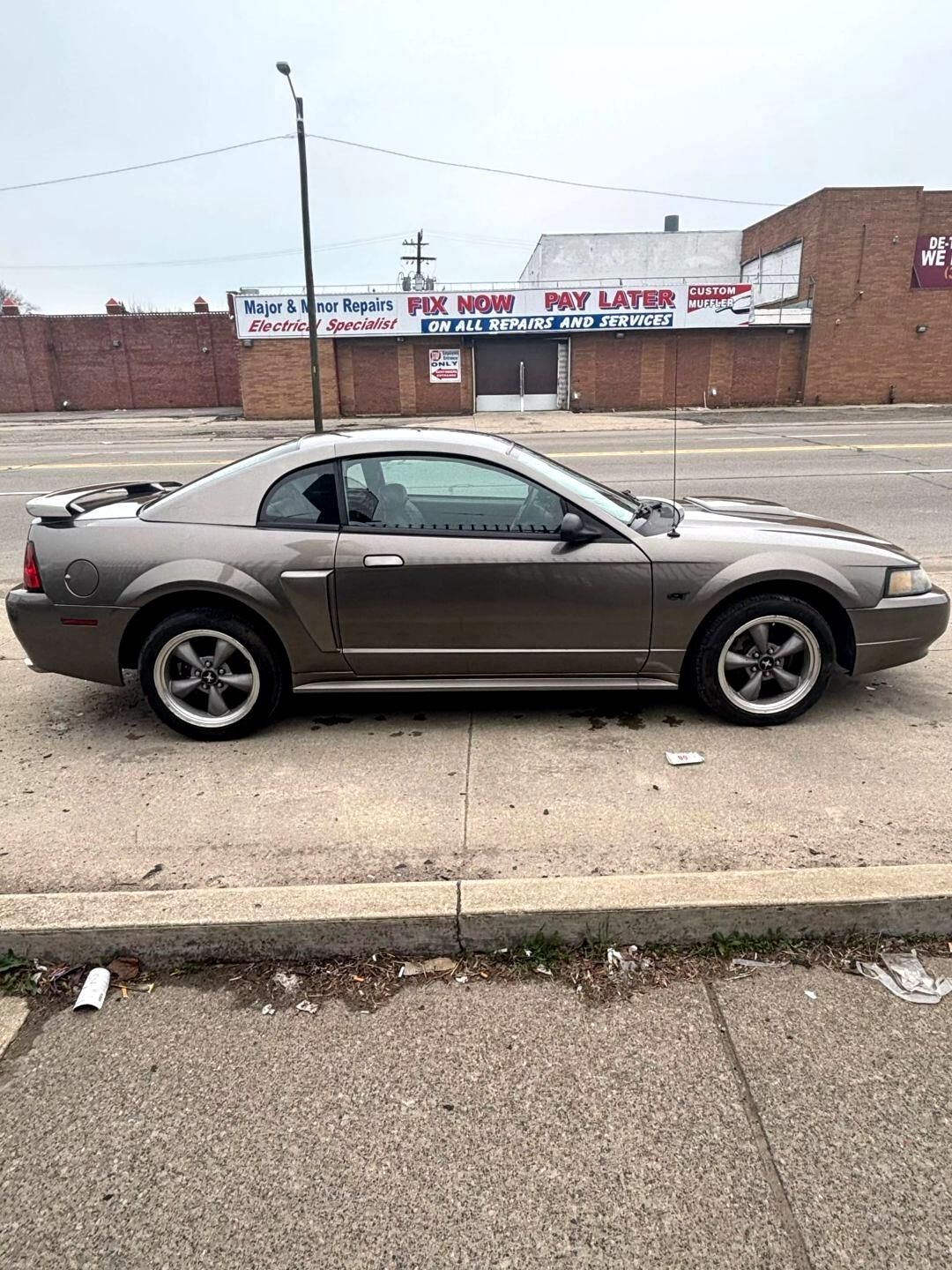 2001 Ford Mustang