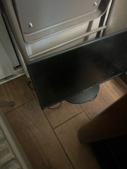 Sceprte monitor sale good condition don’t use it anymore.
