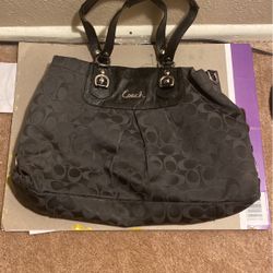 Authentic Coach Purse - Like New 