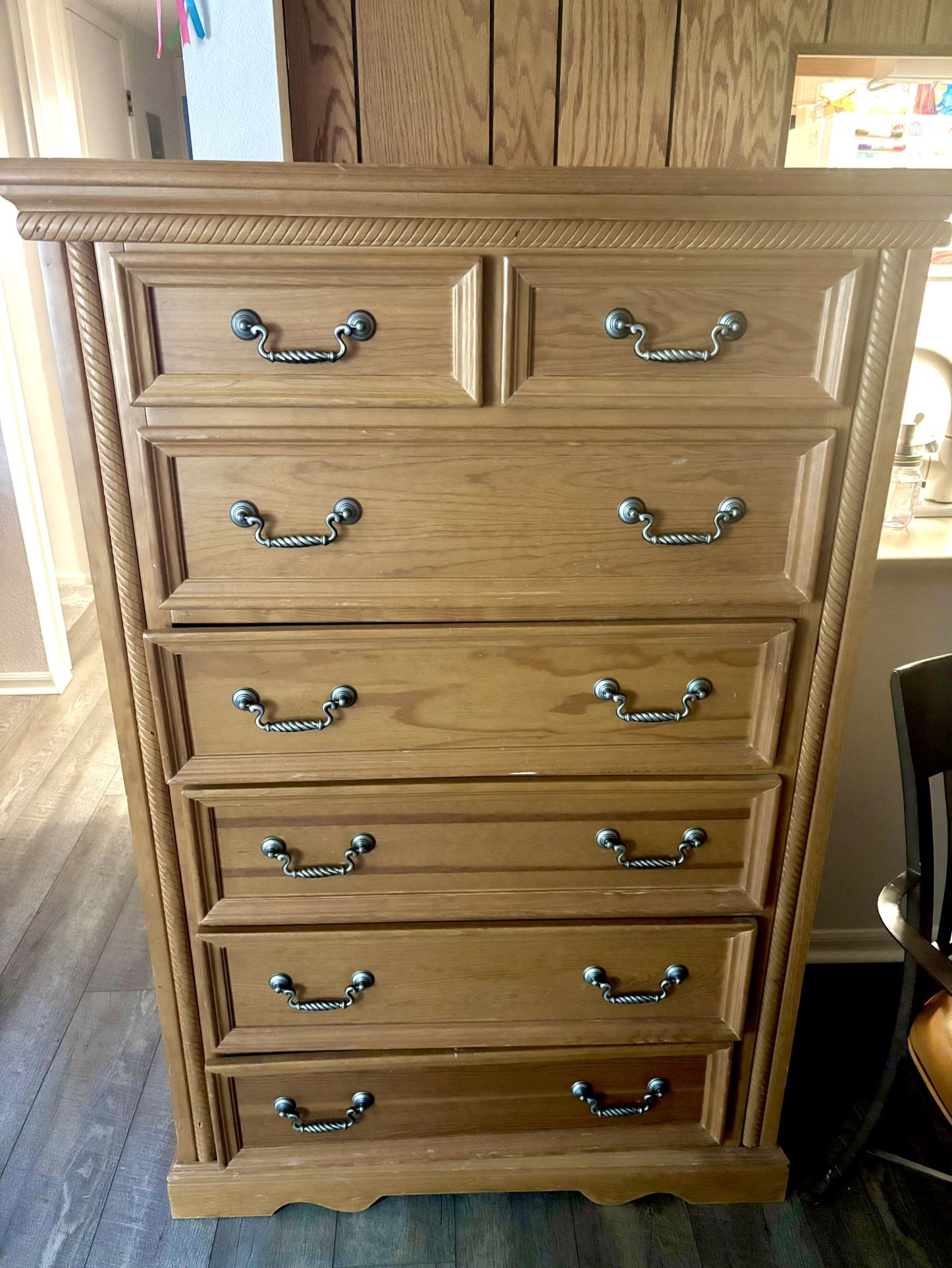 FREE VINTAGE DRESSING 
