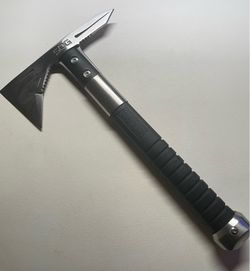 SOG Camping Tomahawk Axe