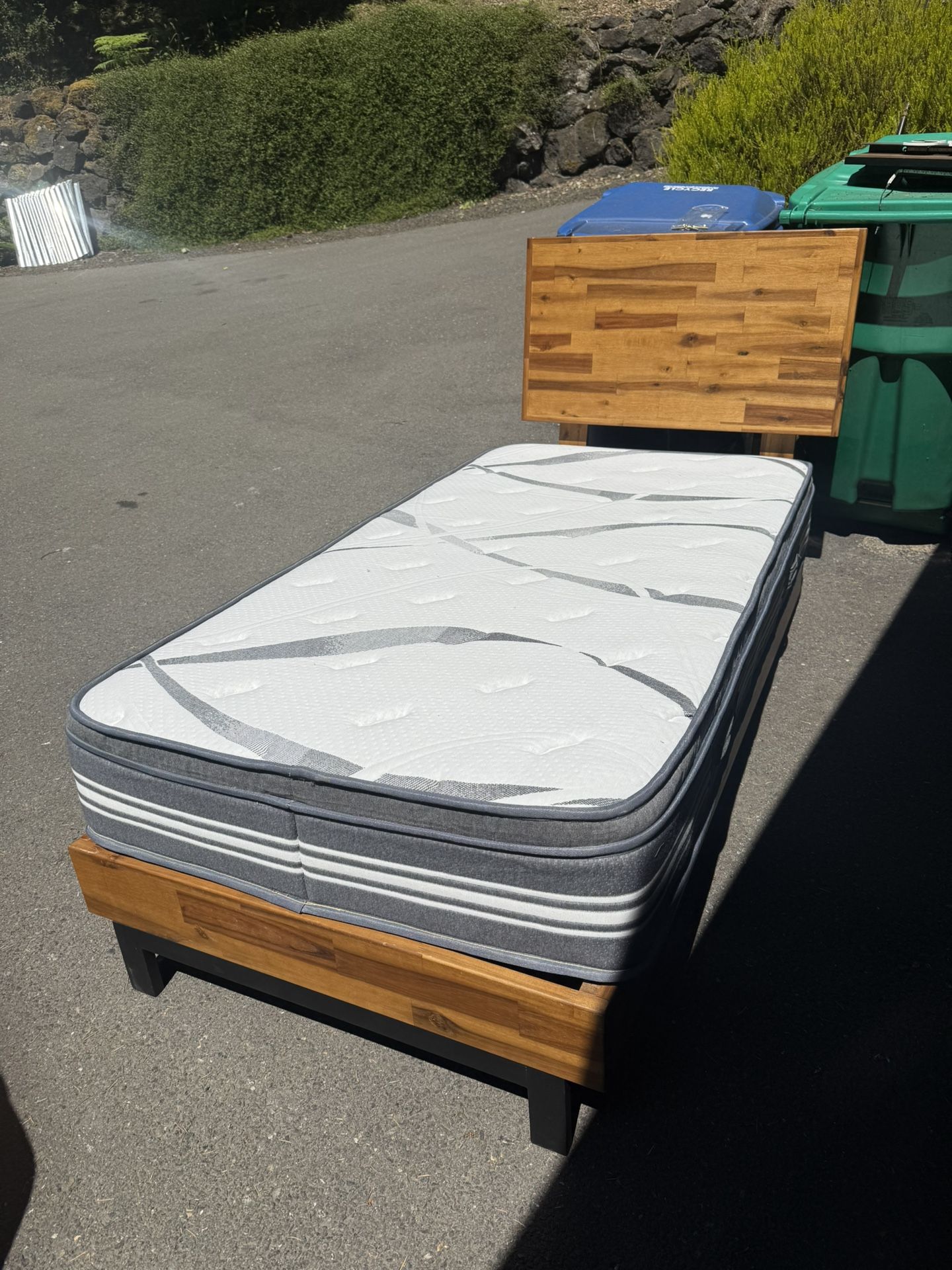 Twin Bed