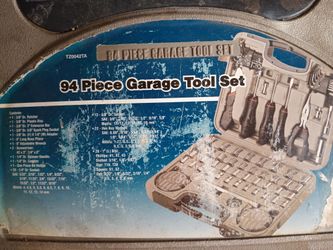 94 Piece Garage Tool Set