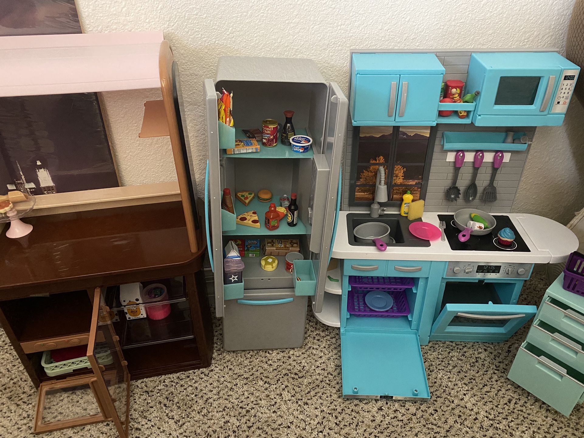 Dollhouse Sets