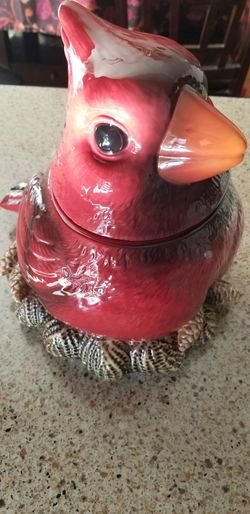fat Cardinal Bird Cookie Jar - Like new