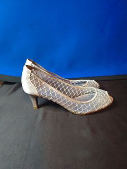 Adrianna Papell Womens Jamie Peep Toe Pump BeigeMetallic Rhinestone Heels (Size 7)