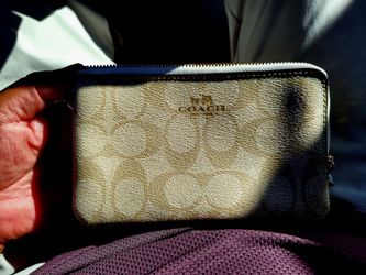 Coach New York,  Small Zip Pouch