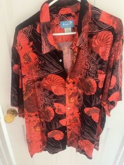 Men’s vintage Kia with sea shells