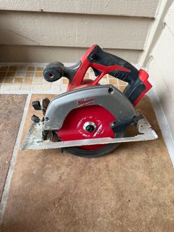 Milwaukee skill saw