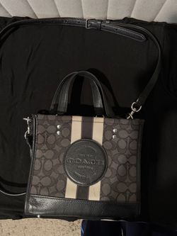 Coach crossbody purse