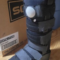 Ortho surgical fracture boot 