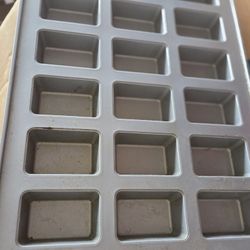 Pampered Chef Mini Loaf Pan 