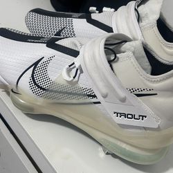 Baseball cleats size 11.5